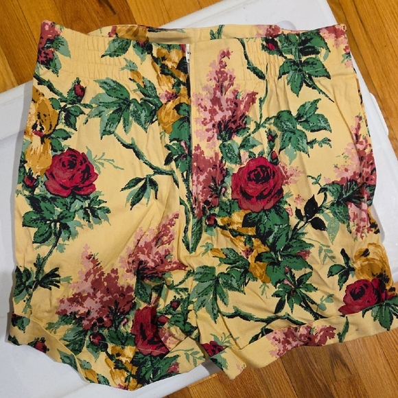 Pinup Girl Clothing High-Waist Yellow Floral Shorts - Picture 3 of 3